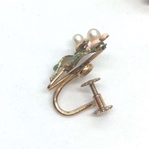 !!SOLD!! VINTAGE KREMENTZ DAUX PEARL PAINTED FLOWER SCREWBACK EARRINGS - Picture 7 of 15
